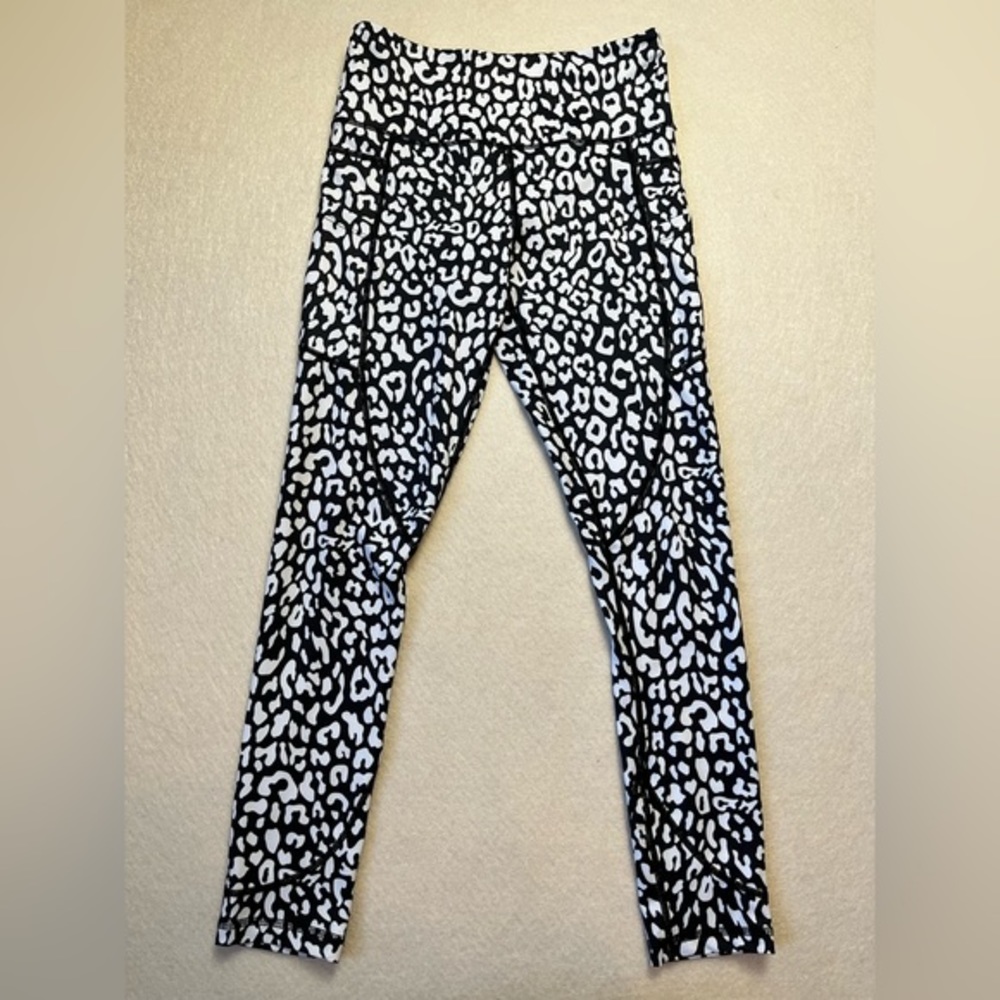 Zyia Active Hi-Rise Pocket‎ Leggings Sz 4